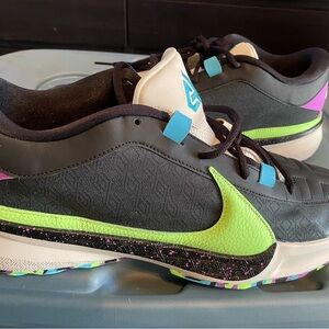 Brand New. Men’s. Nike Black and Lime Green Sneakers size 14